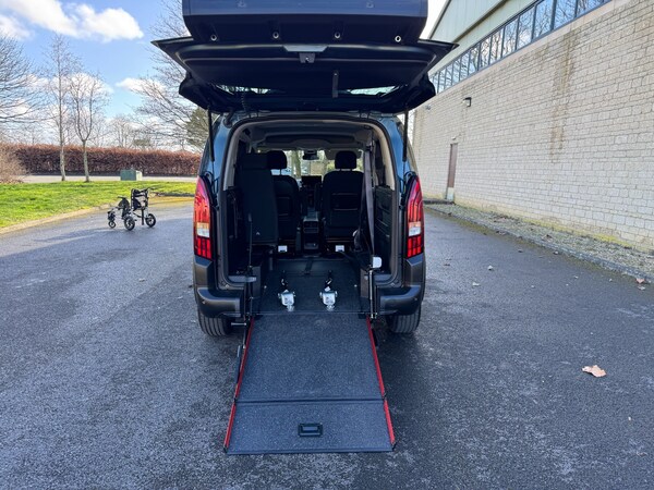 Used Peugeot Rifter 2024 for sale - 75724026: Photo 8