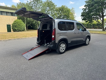 Used Peugeot Rifter 2024 for sale - 79297870: Photo