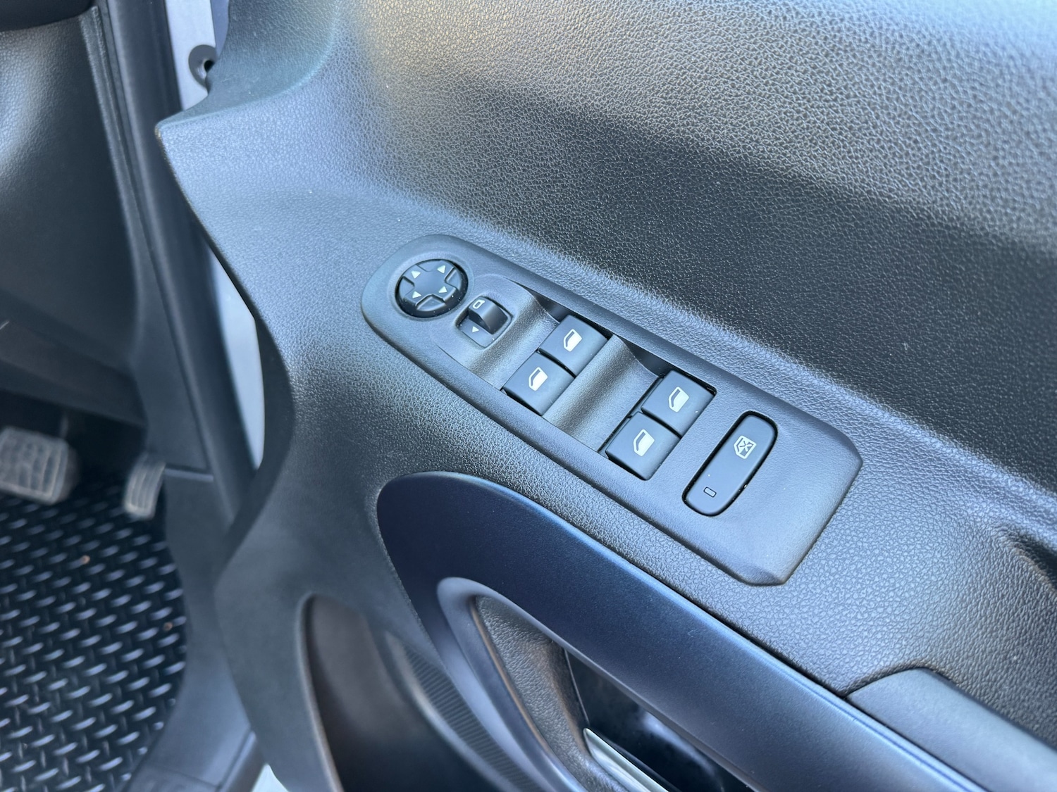 Used Peugeot Rifter 2019 for sale - 77760752: Photo 24