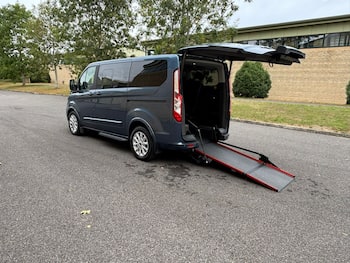 Used Ford Tourneo Custom 2023 for sale - 79801647: Photo