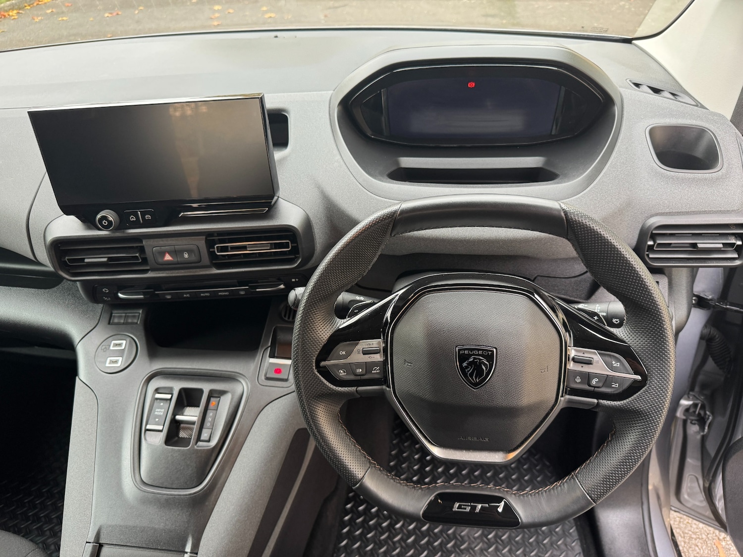 Used Peugeot Rifter 2024 for sale - 77259705: Photo 17