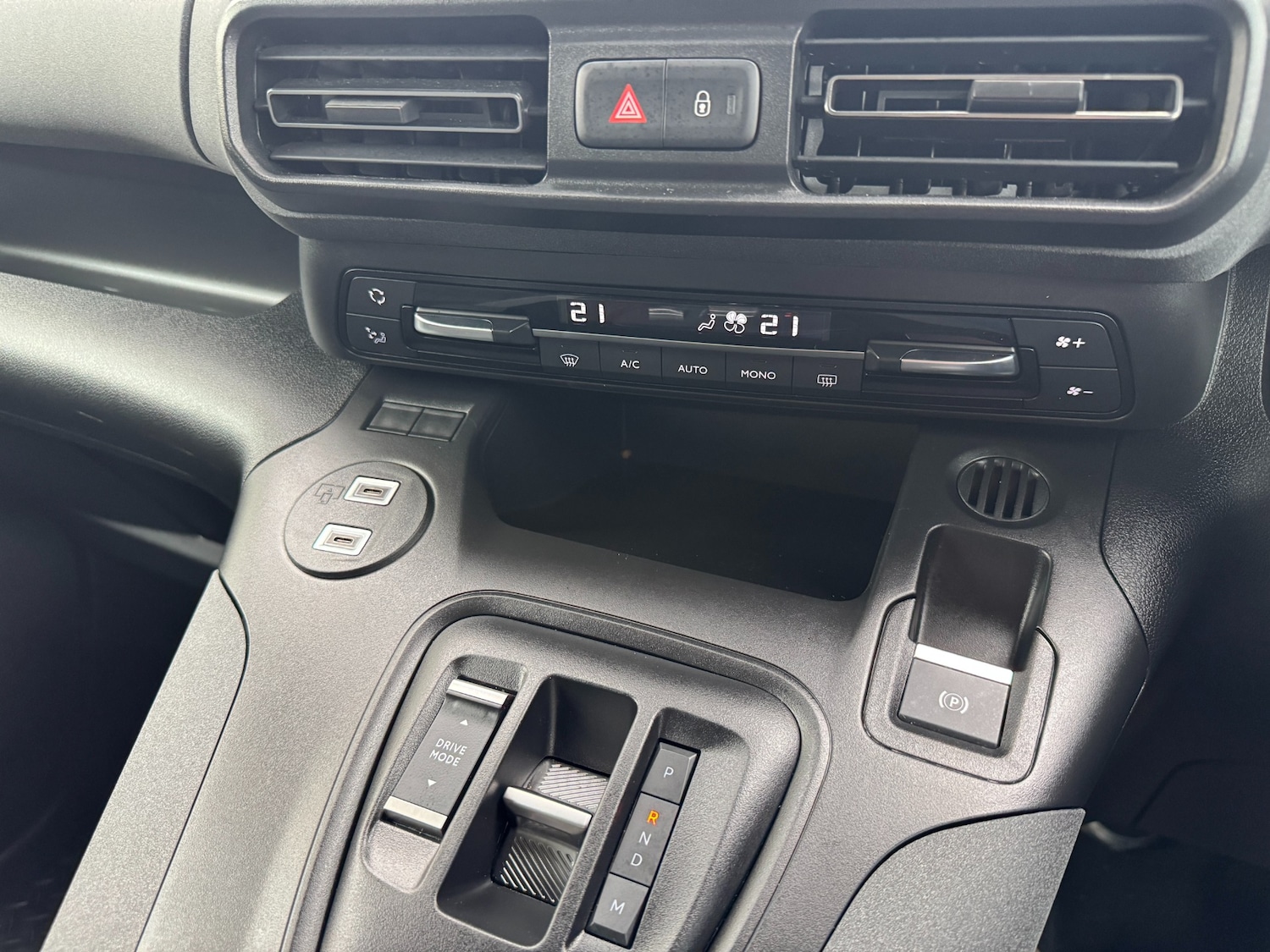 Used Peugeot Rifter 2024 for sale - 77259705: Photo 22