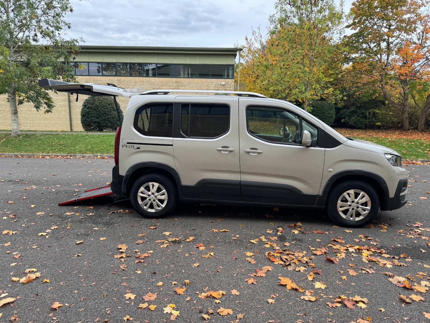 Used Peugeot Rifter 2021 for sale - 76477379: Photo 10