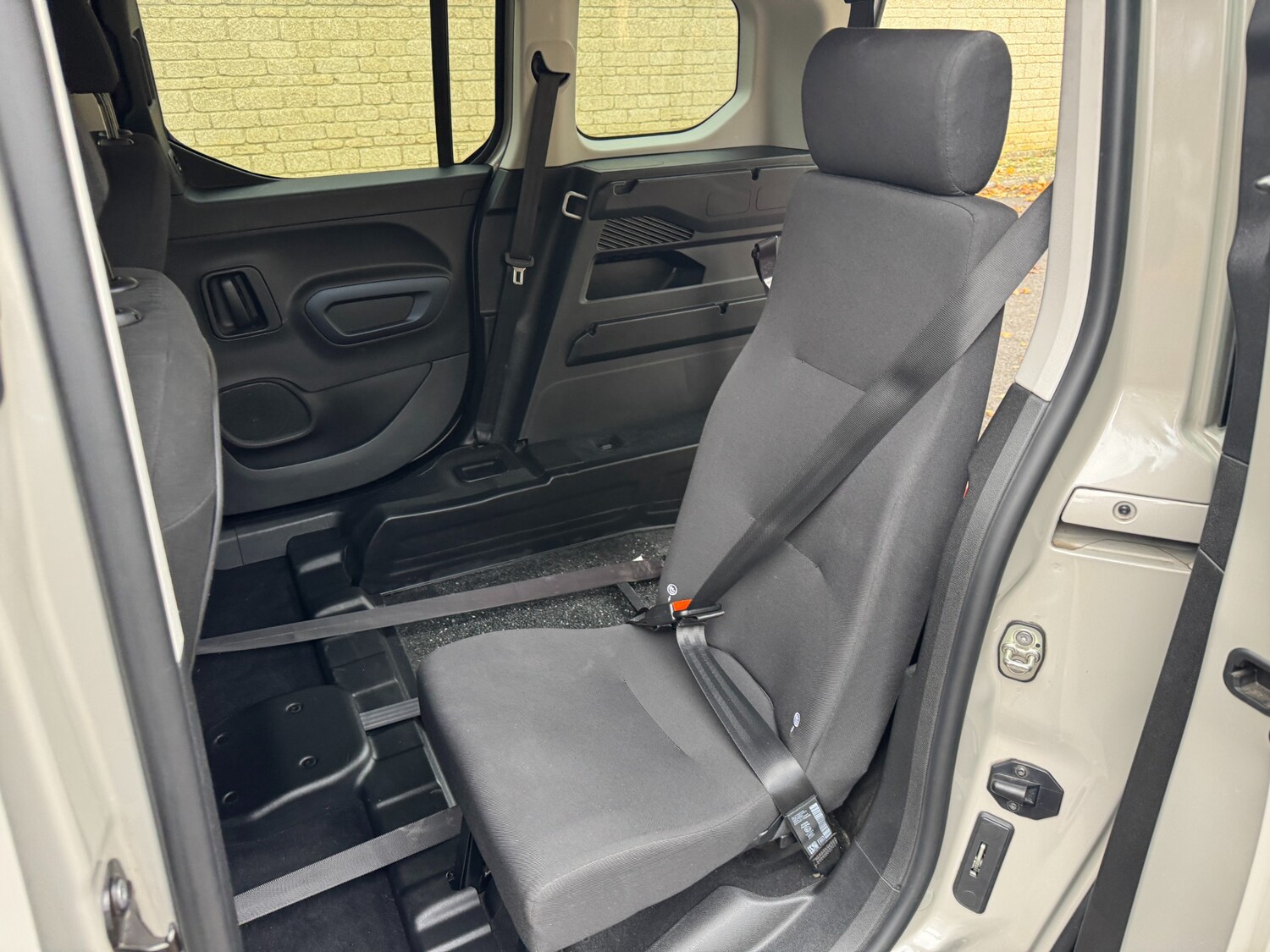 Used Peugeot Rifter 2021 for sale - 76477379: Photo 16