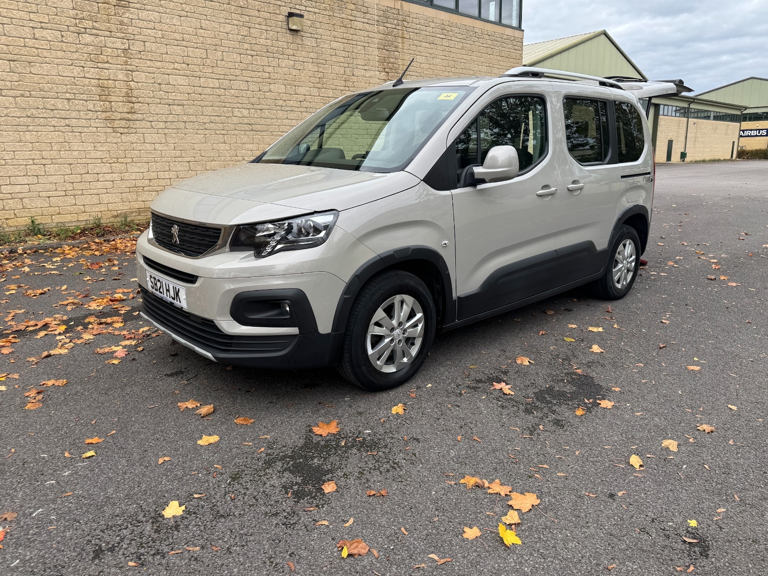 Used Peugeot Rifter 2021 for sale - 76477379: Photo 4