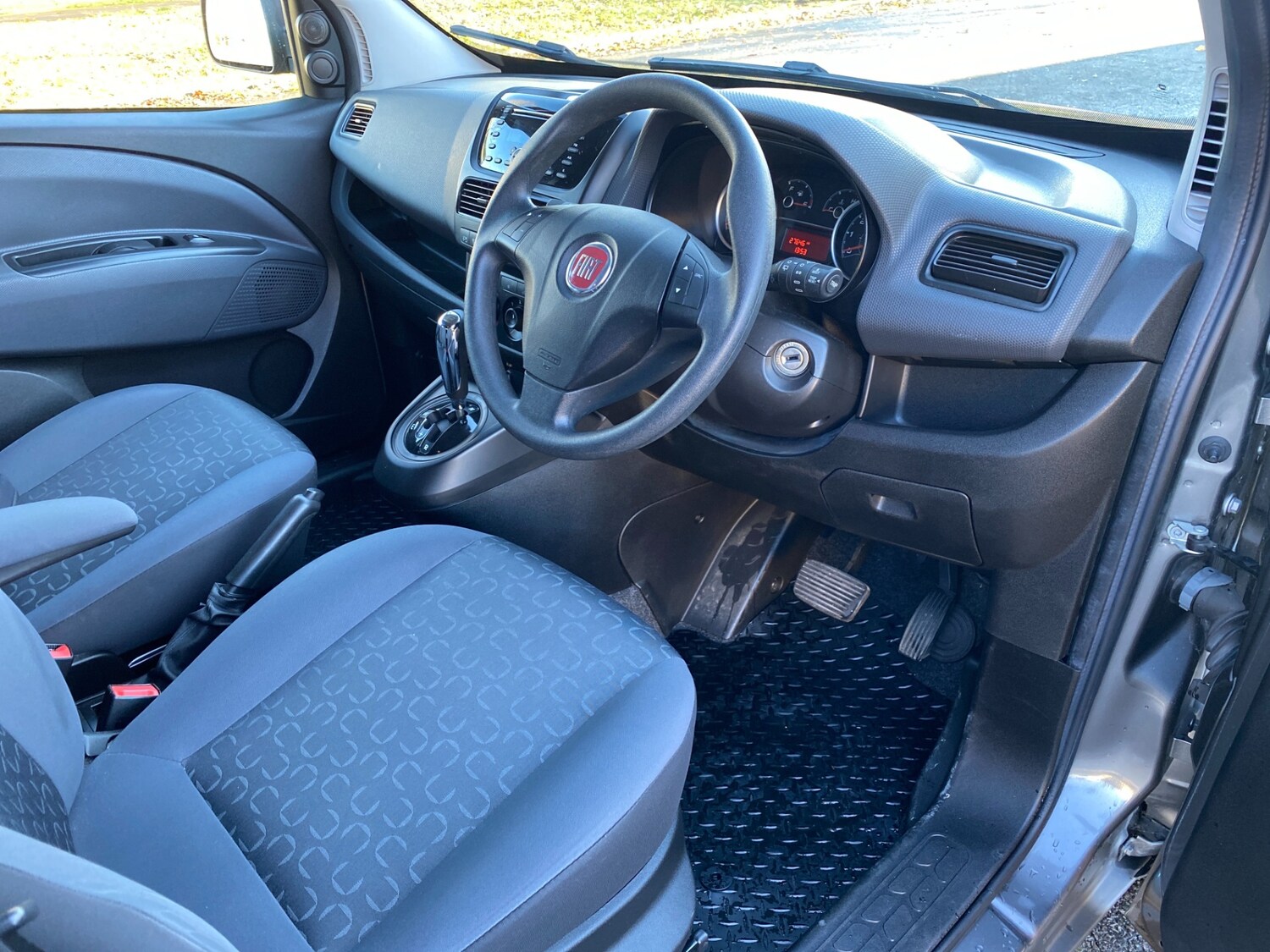 Used Fiat Doblo 2015 for sale - 76566444: Photo 12