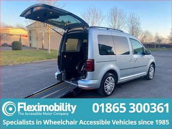 2017 (67) - 2.0 TDI 5dr DSG Wheelchair Accessible Vehicle