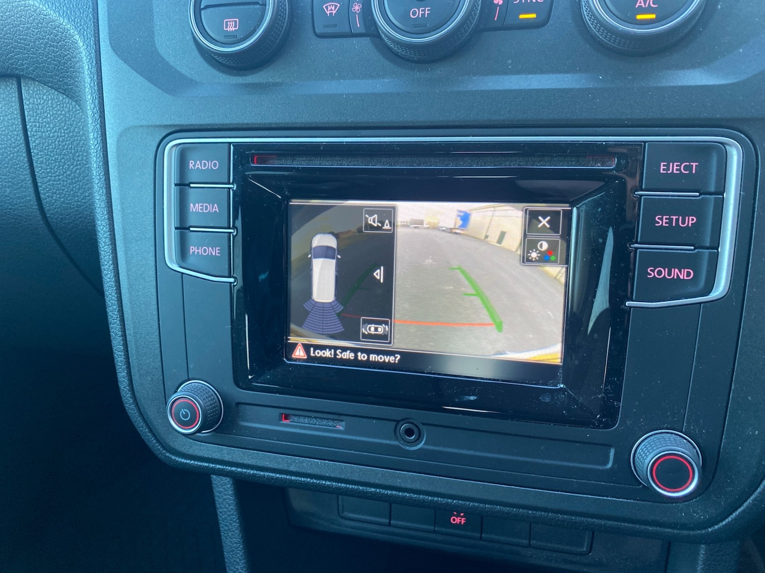 Used Volkswagen Caddy Maxi Life 2017 for sale - 77135860: Photo 21