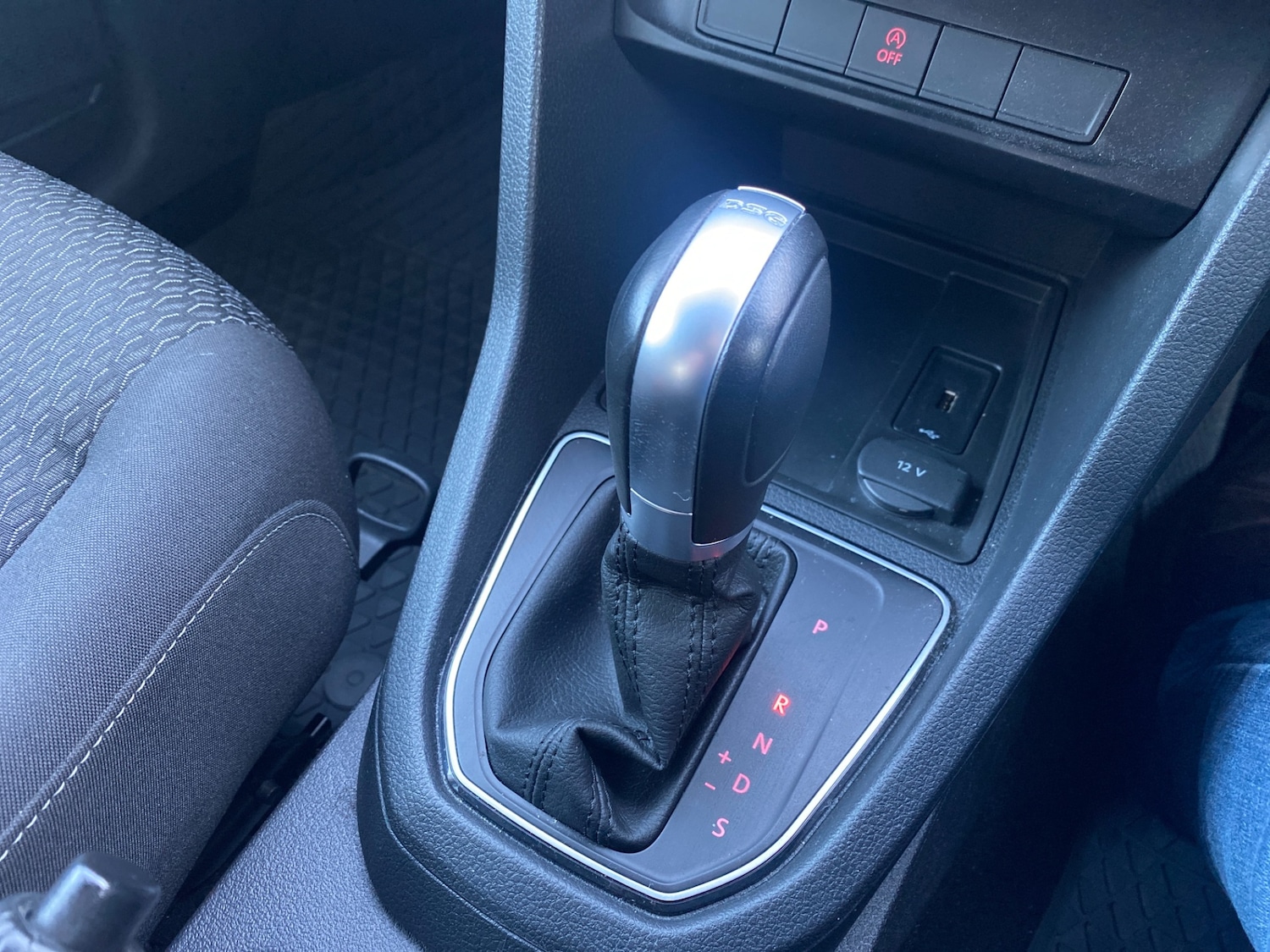 Used Volkswagen Caddy Maxi Life 2017 for sale - 77135860: Photo 22