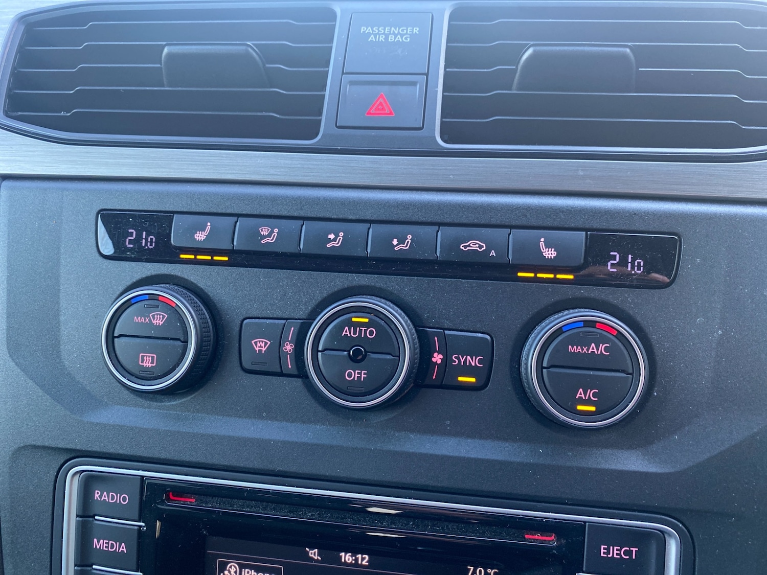 Used Volkswagen Caddy Maxi Life 2017 for sale - 77135860: Photo 23