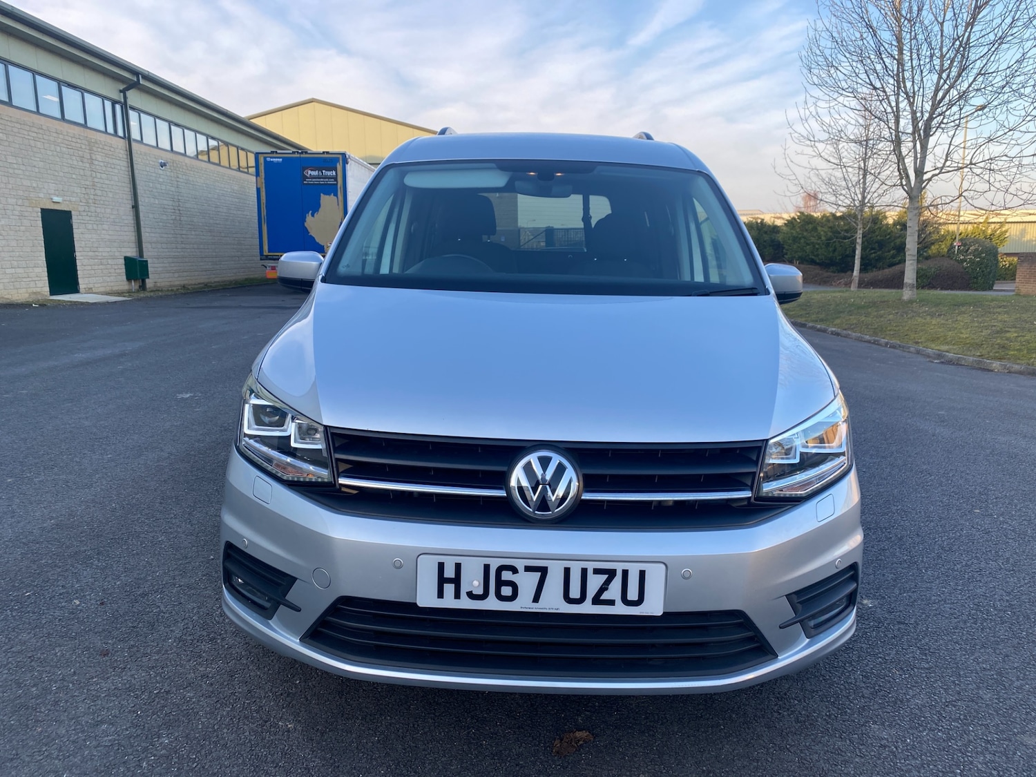 Used Volkswagen Caddy Maxi Life 2017 for sale - 77135860: Photo 3