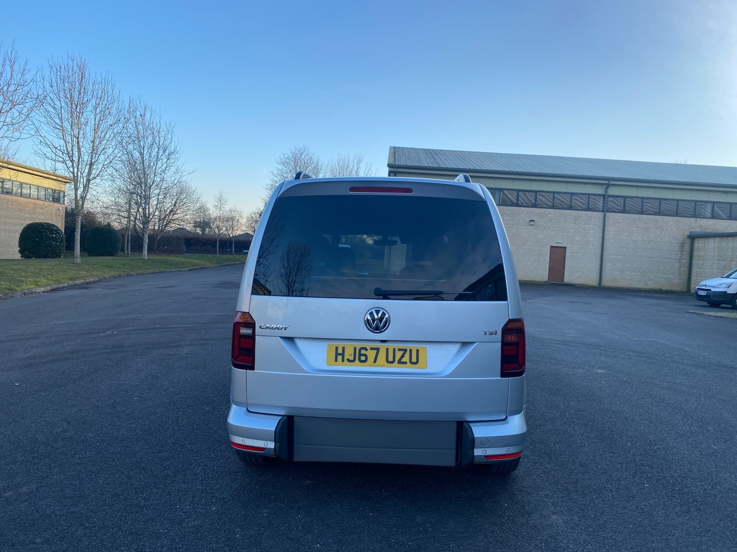 Used Volkswagen Caddy Maxi Life 2017 for sale - 77135860: Photo 7