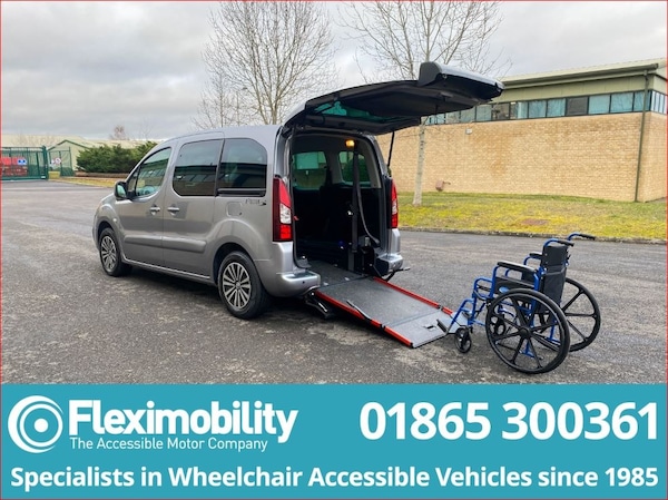 Used Peugeot Partner Tepee 2017 for sale - 76340399: Photo 1