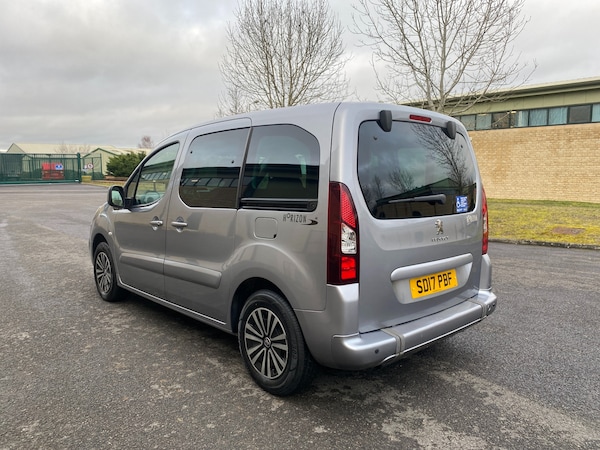 Used Peugeot Partner Tepee 2017 for sale - 76340399: Photo 4