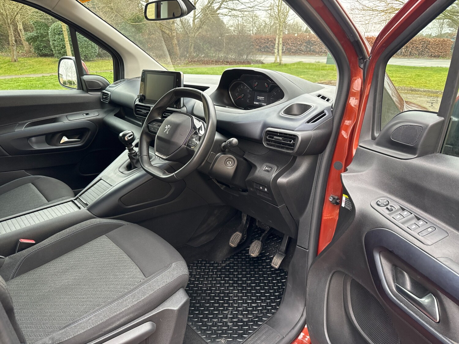 Used Peugeot Rifter 2021 for sale - 76075917: Photo 12