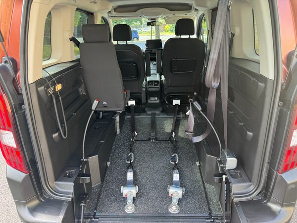 Used Peugeot Rifter 2020 for sale - 74949783: Photo 9