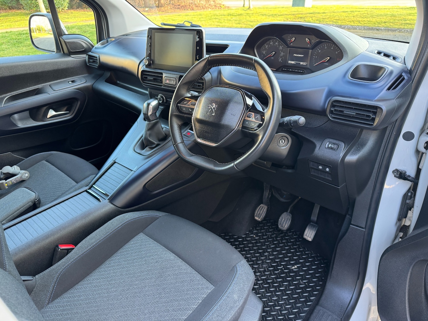 Used Peugeot Rifter 2019 for sale - 77762619: Photo 11