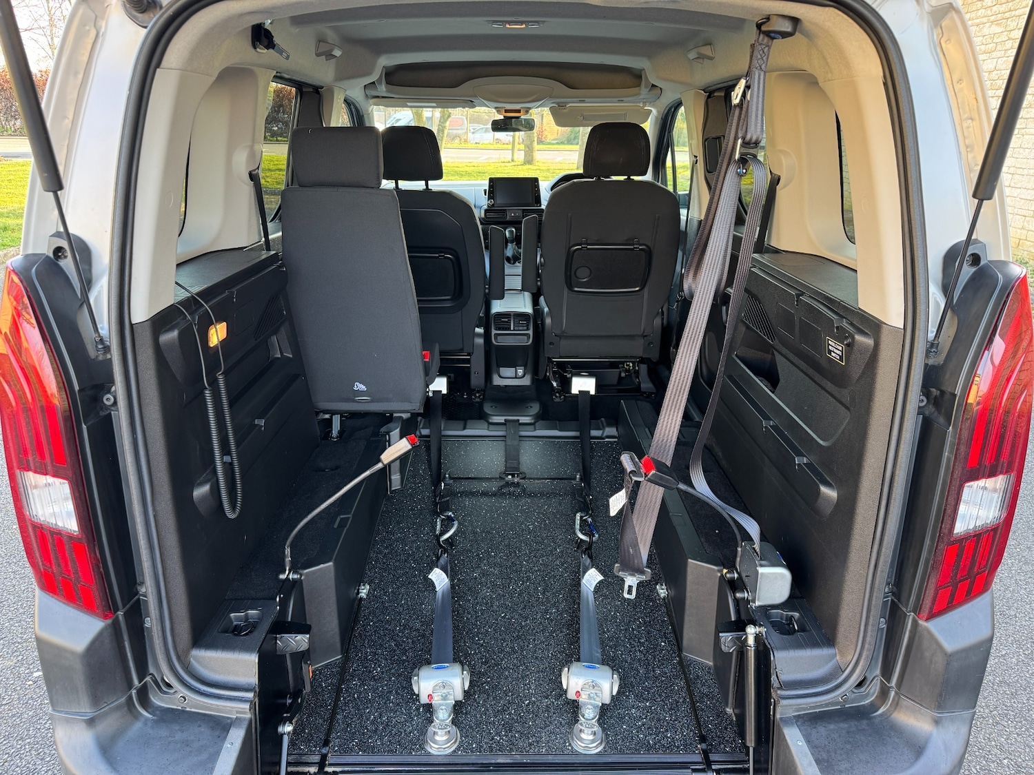 Used Peugeot Rifter 2019 for sale - 77762619: Photo 13