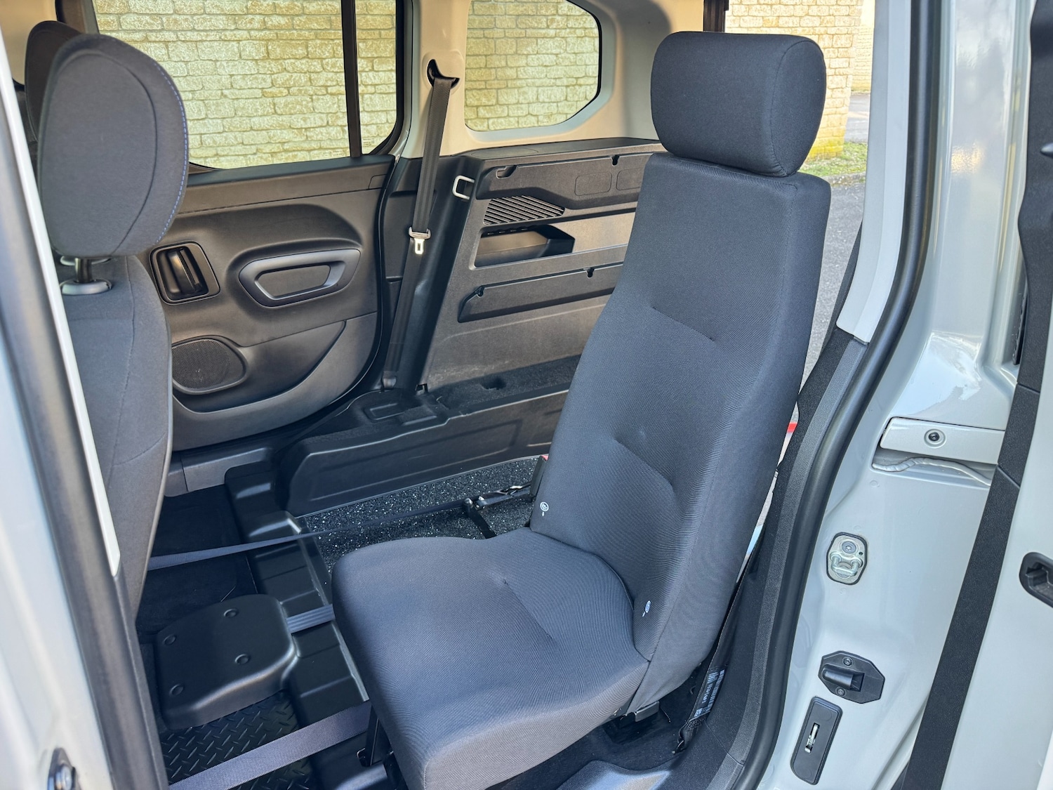 Used Peugeot Rifter 2019 for sale - 77762619: Photo 15