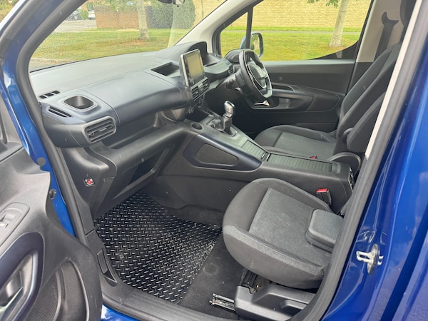 Used Peugeot Rifter 2020 for sale - 76076324: Photo 11