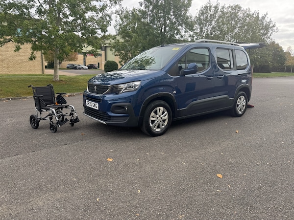 Used Peugeot Rifter 2020 for sale - 76076324: Photo 2