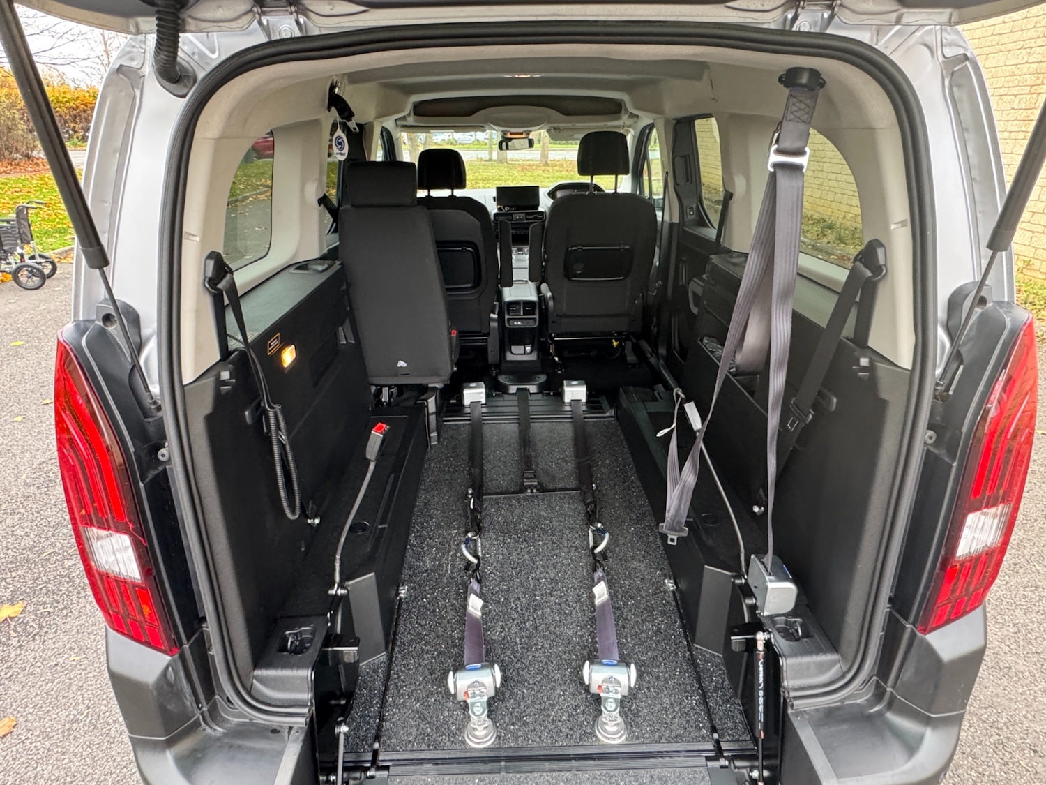 Used Peugeot Rifter 2024 for sale - 76490483: Photo 12