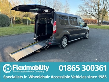 2019 (19) - 1.5 TDCi 120 Zetec 5dr Powershift Wheelchair Accessible Vehicle