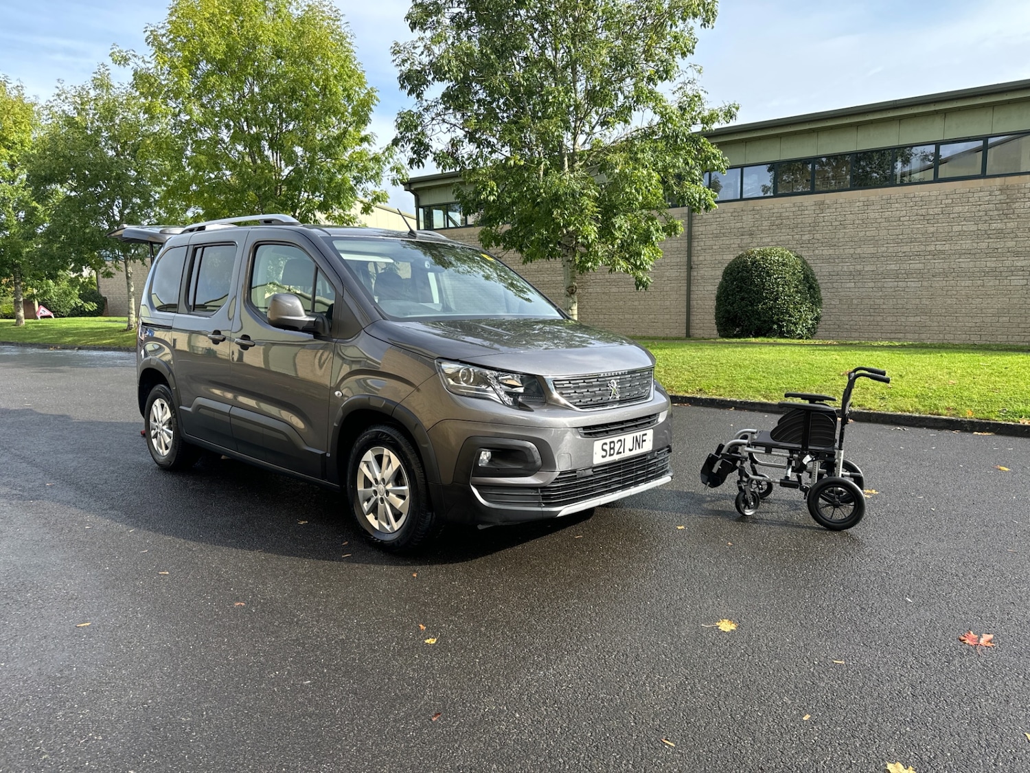 Used Peugeot Rifter 2021 for sale - 76273425: Photo 2