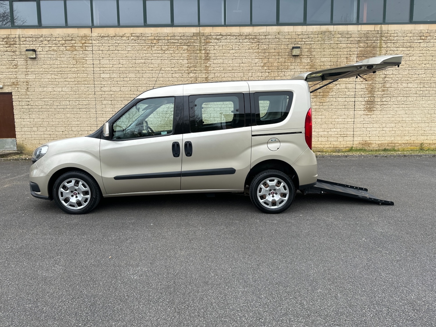 Used Fiat Doblo 2016 for sale - 77446010: Photo 5