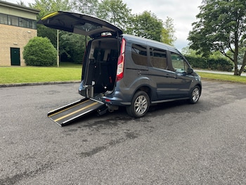 Used Ford Tourneo Connect 2022 for sale - 78927015: Photo