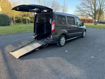 Used Ford Grand Tourneo Connect 2019 for sale - 74073901: Photo