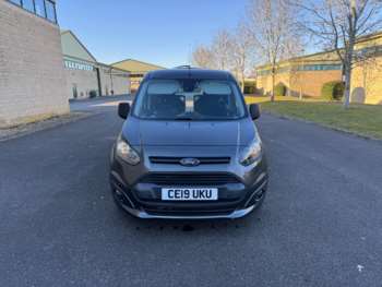Used Ford Grand Tourneo Connect 2019 for sale - 74073901: Photo