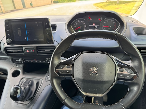 Used Peugeot Rifter 2020 for sale - 74949449: Photo 13