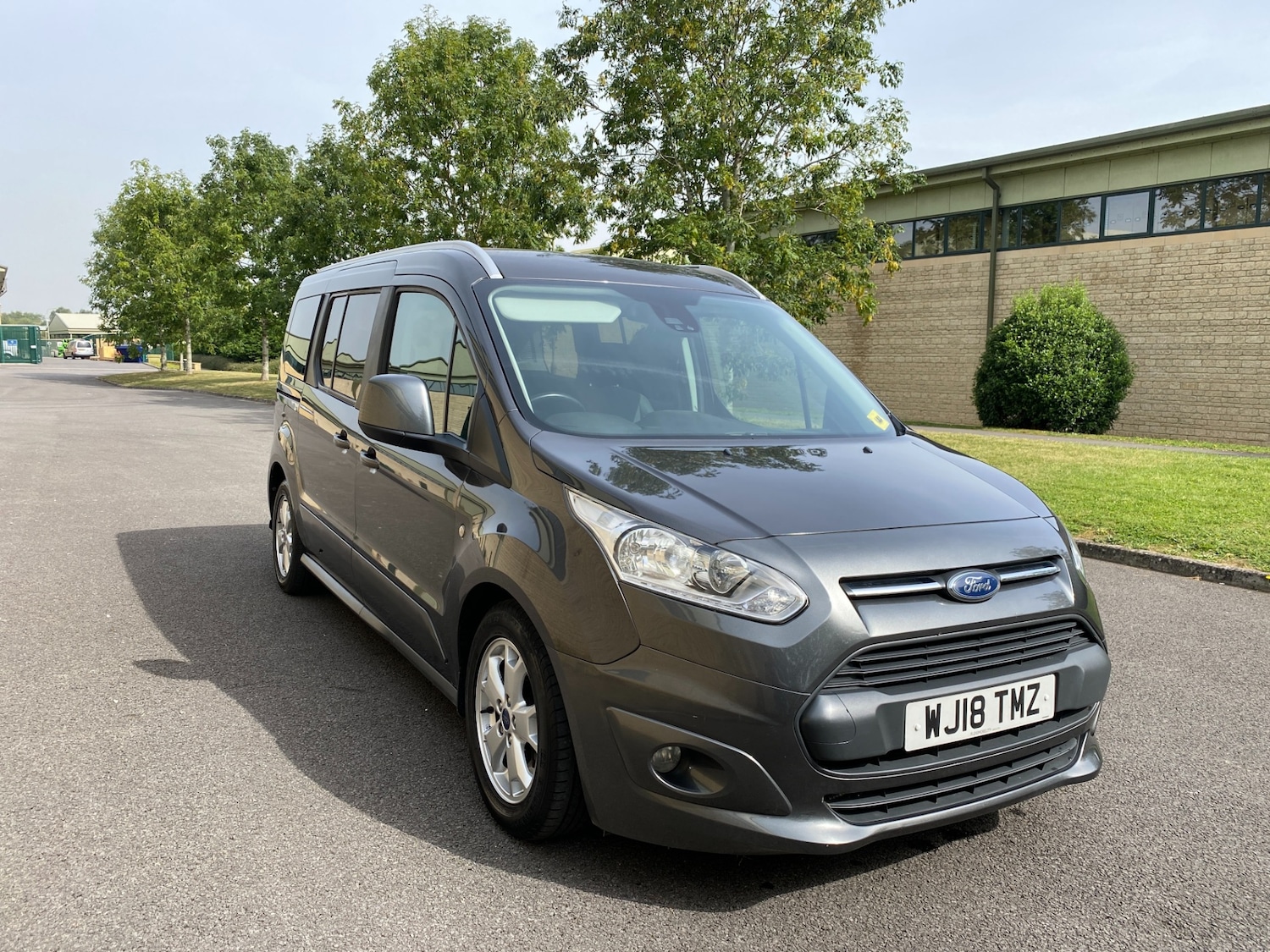 Used Ford Grand Tourneo Connect 2018 for sale - 78014661: Photo 2