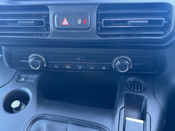 Used Peugeot Rifter 2019 for sale - 74072663: Photo 19