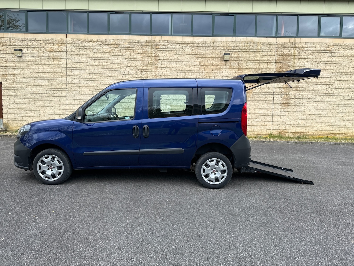 Used Fiat Doblo 2018 for sale - 77104611: Photo 5
