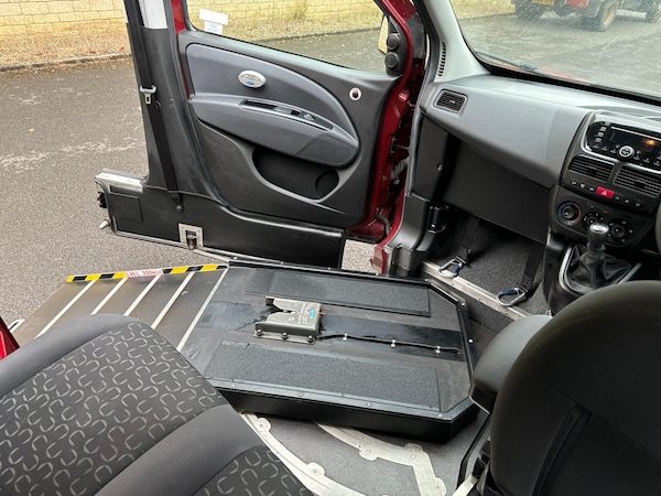Used Fiat Doblo 2018 for sale - 75106230: Photo 12