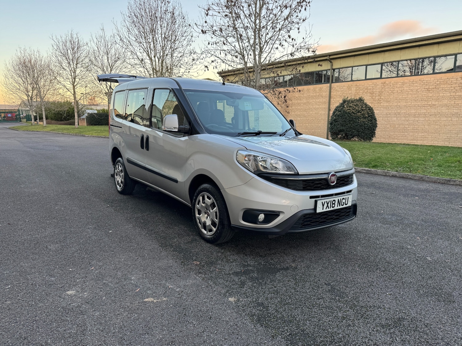 Used Fiat Doblo 2018 for sale - 76707194: Photo 2