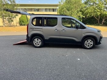 Used Peugeot Rifter 2024 for sale - 79296879: Photo