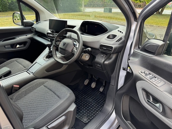 Used Peugeot Rifter 2024 for sale - 75095740: Photo 10