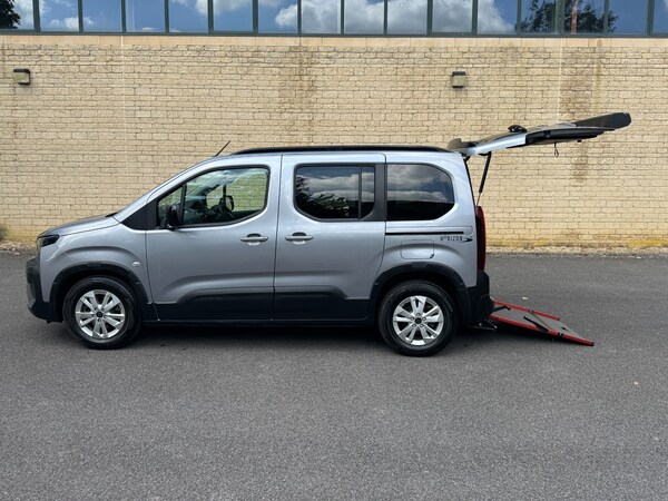 Used Peugeot Rifter 2024 for sale - 75095740: Photo 4