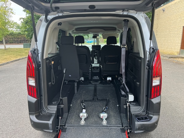 Used Peugeot Rifter 2024 for sale - 75095740: Photo 7