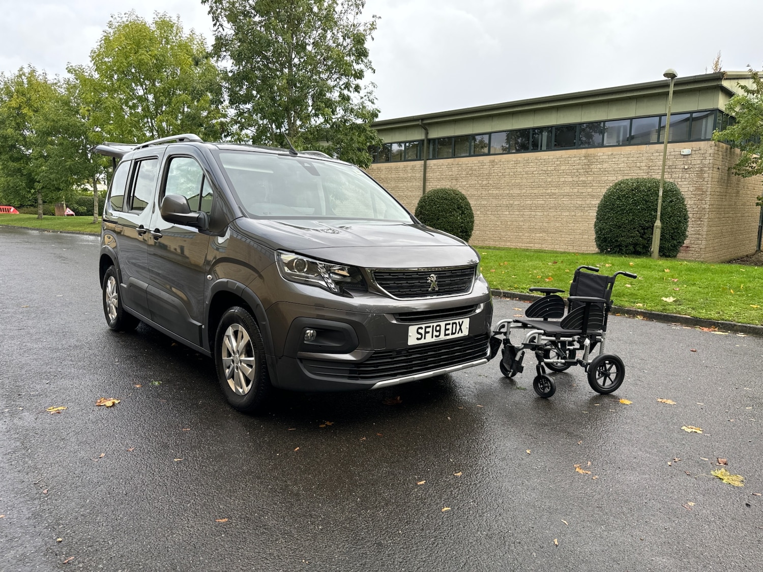 Used Peugeot Rifter 2019 for sale - 76143452: Photo 2