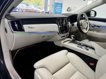Used Volvo V90 2019 for sale - 75619593: Photo