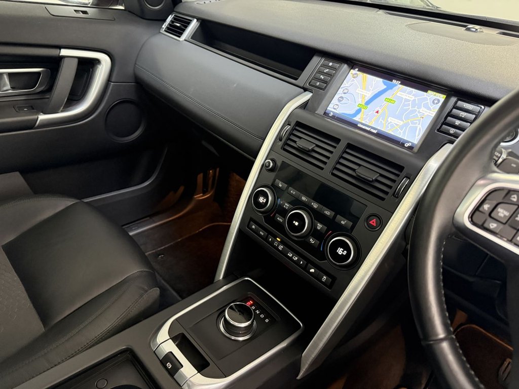 Used Land Rover Discovery Sport 2017 for sale - 75998692: Photo 32