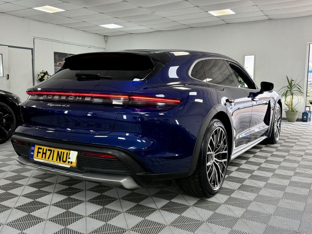 Used Porsche Taycan 2021 for sale - 78002956: Photo 11