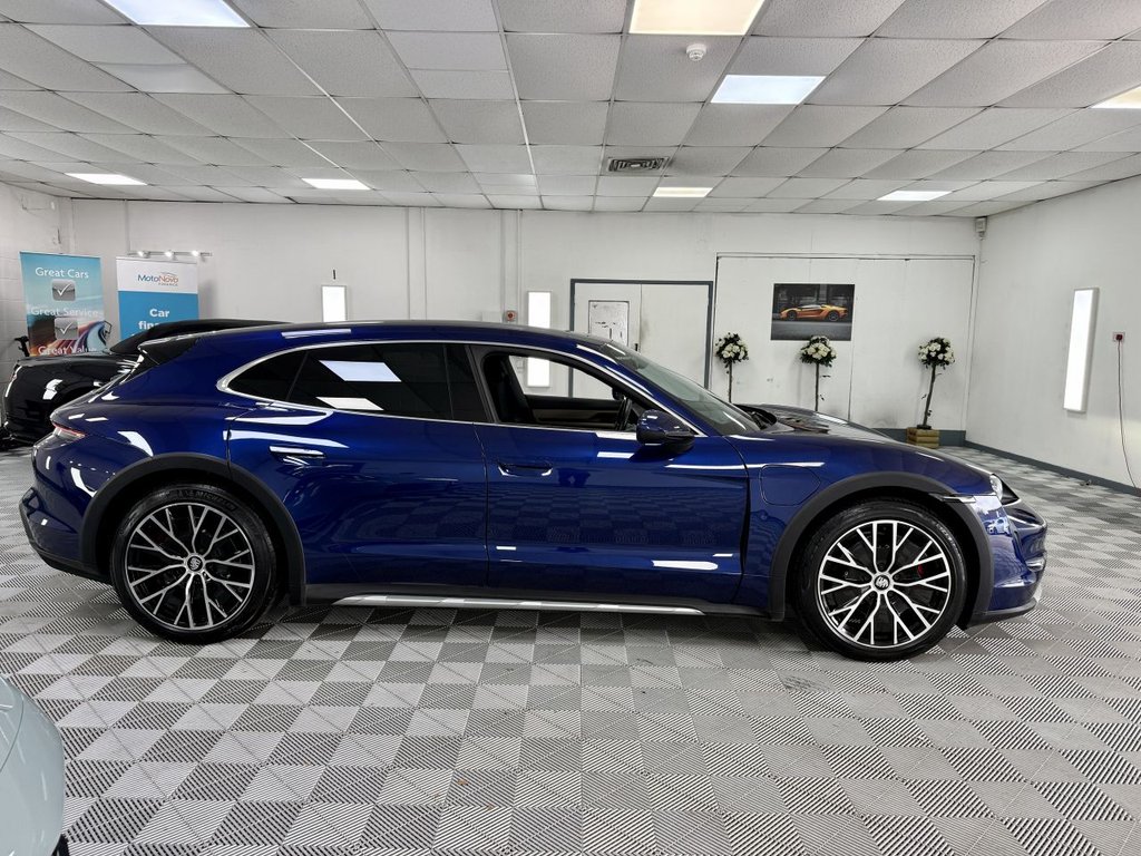 Used Porsche Taycan 2021 for sale - 78002956: Photo 12