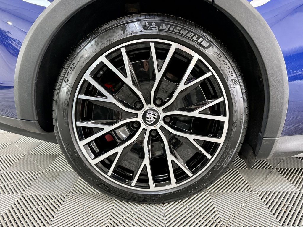 Used Porsche Taycan 2021 for sale - 78002956: Photo 14