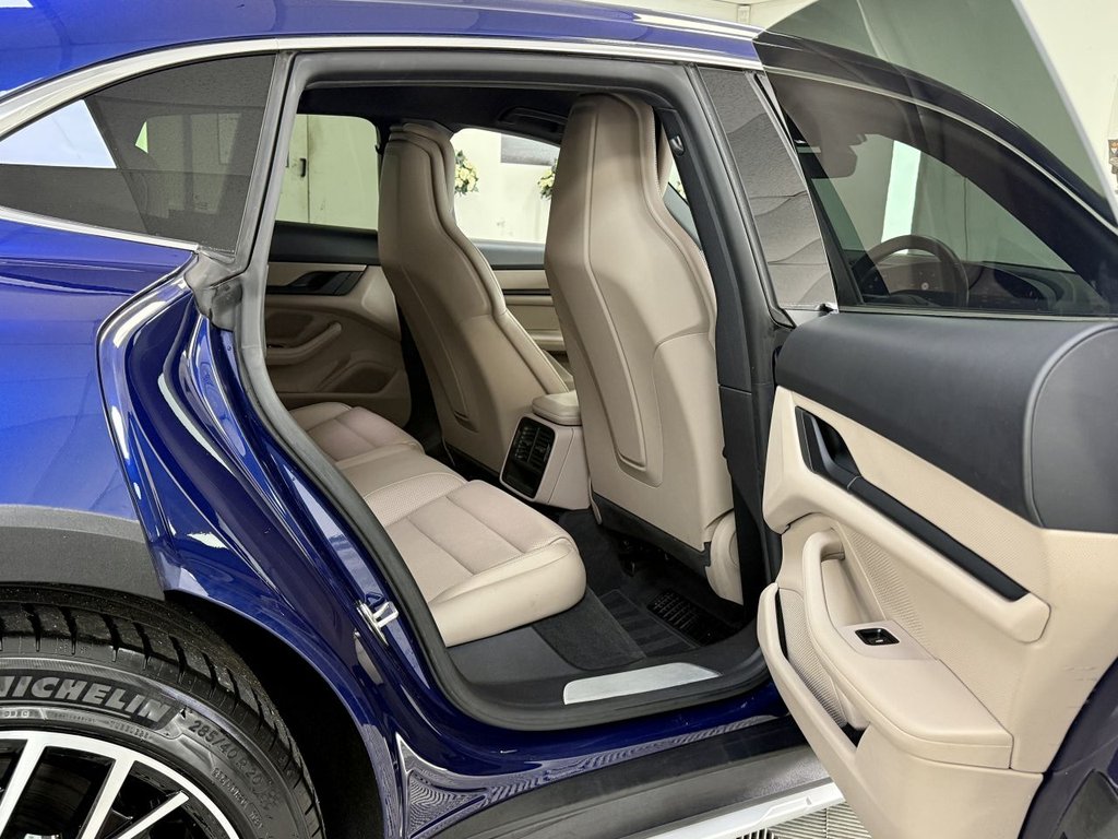 Used Porsche Taycan 2021 for sale - 78002956: Photo 19