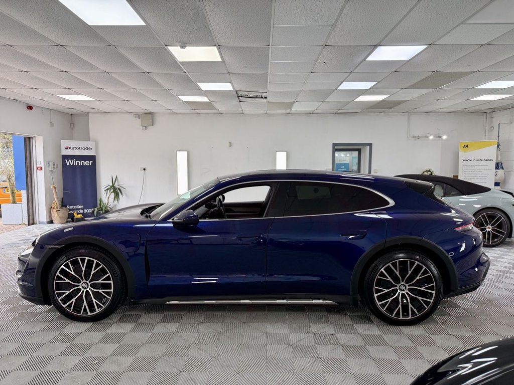 Used Porsche Taycan 2021 for sale - 78002956: Photo 8